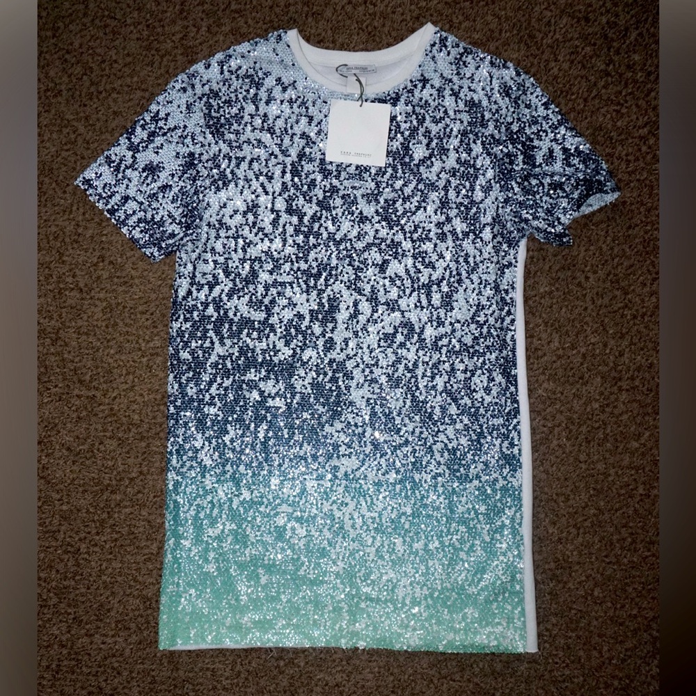 🔵  T-shirt Sequins Dress by Zara
